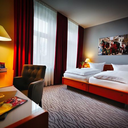 Hotel Kaiserhof Radeberg Esterno foto