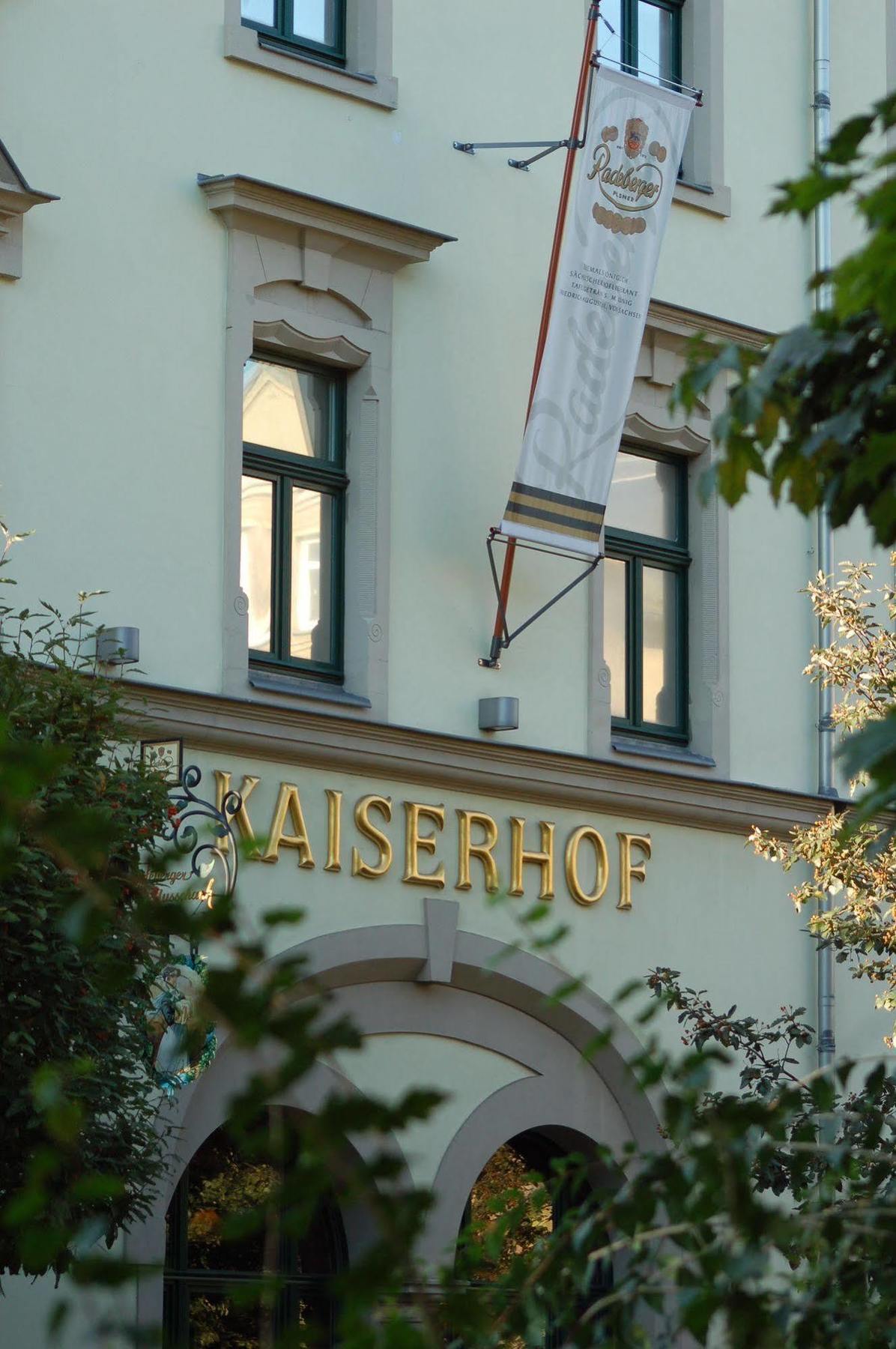 Hotel Kaiserhof Radeberg Esterno foto