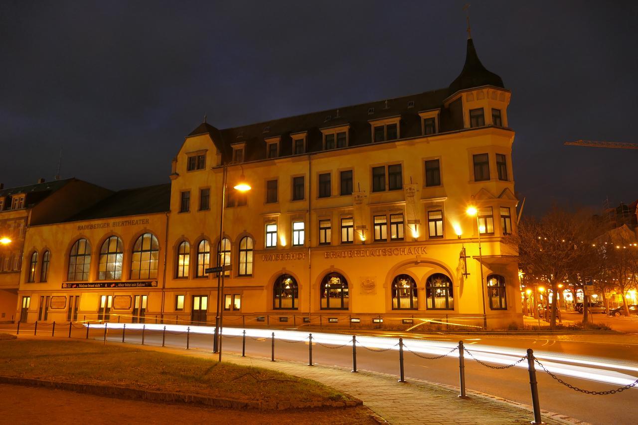 Hotel Kaiserhof Radeberg Esterno foto
